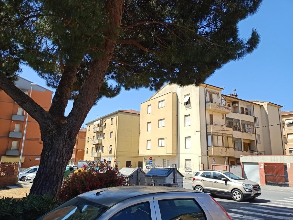 Casa Ilanfra - Appartamenti Gabbiano, Farfalla E Stella Marina Piombino Bagian luar foto