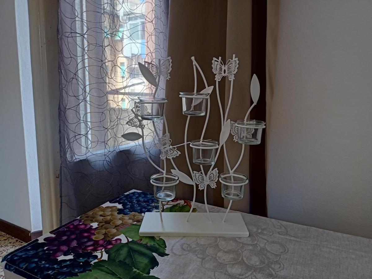 Casa Ilanfra - Appartamenti Gabbiano, Farfalla E Stella Marina Piombino Bagian luar foto