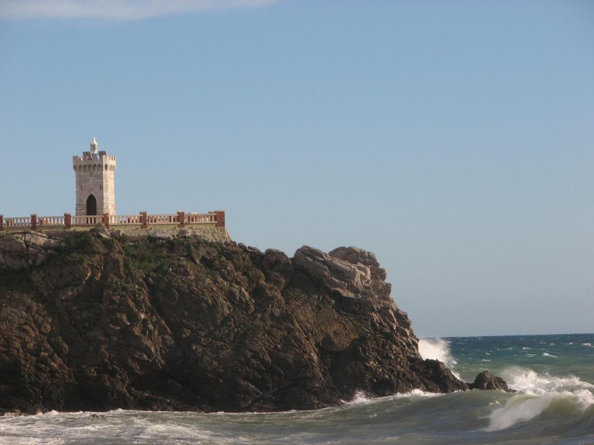 Casa Ilanfra - Appartamenti Gabbiano, Farfalla E Stella Marina Piombino Bagian luar foto