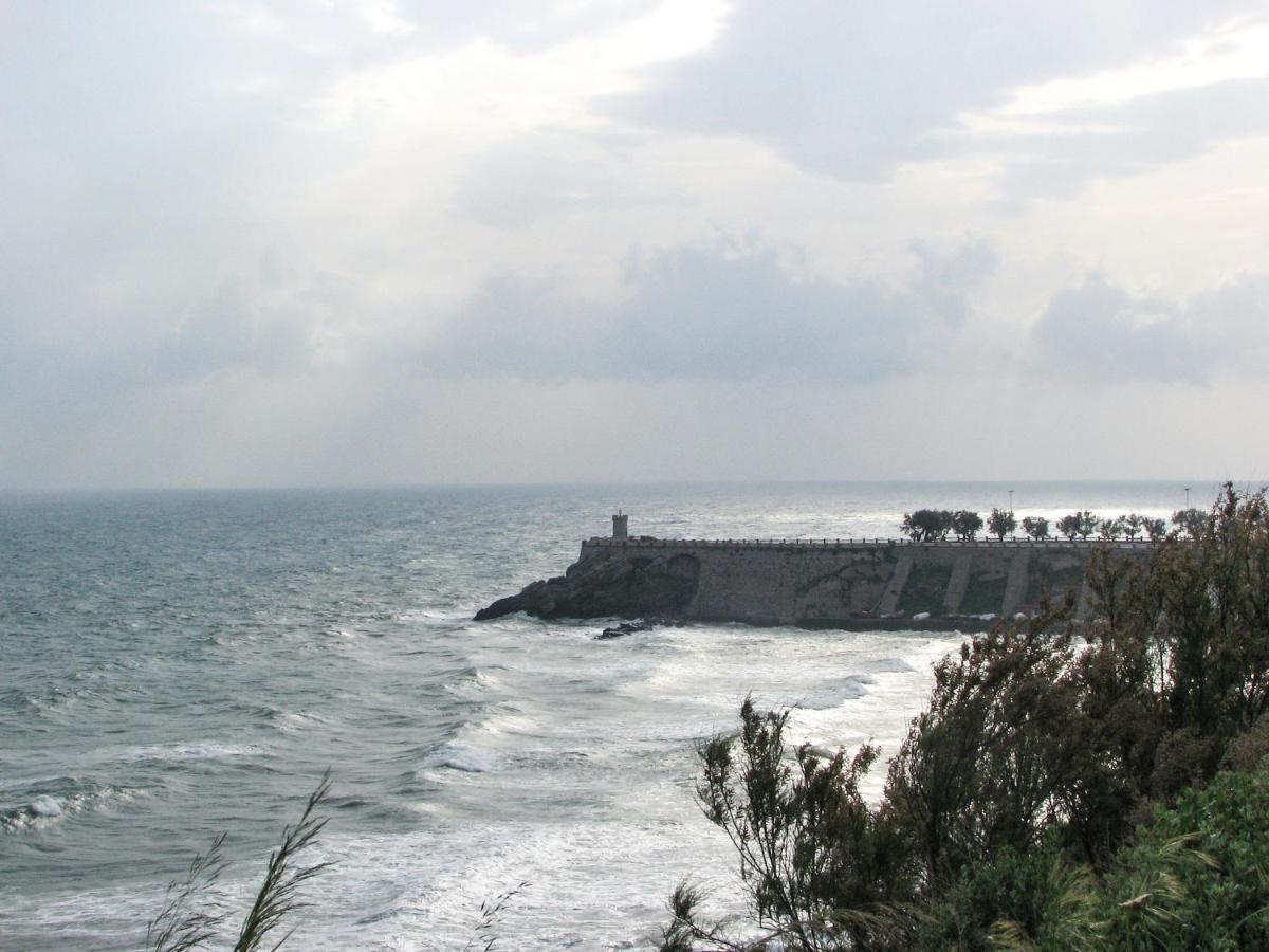 Casa Ilanfra - Appartamenti Gabbiano, Farfalla E Stella Marina Piombino Bagian luar foto