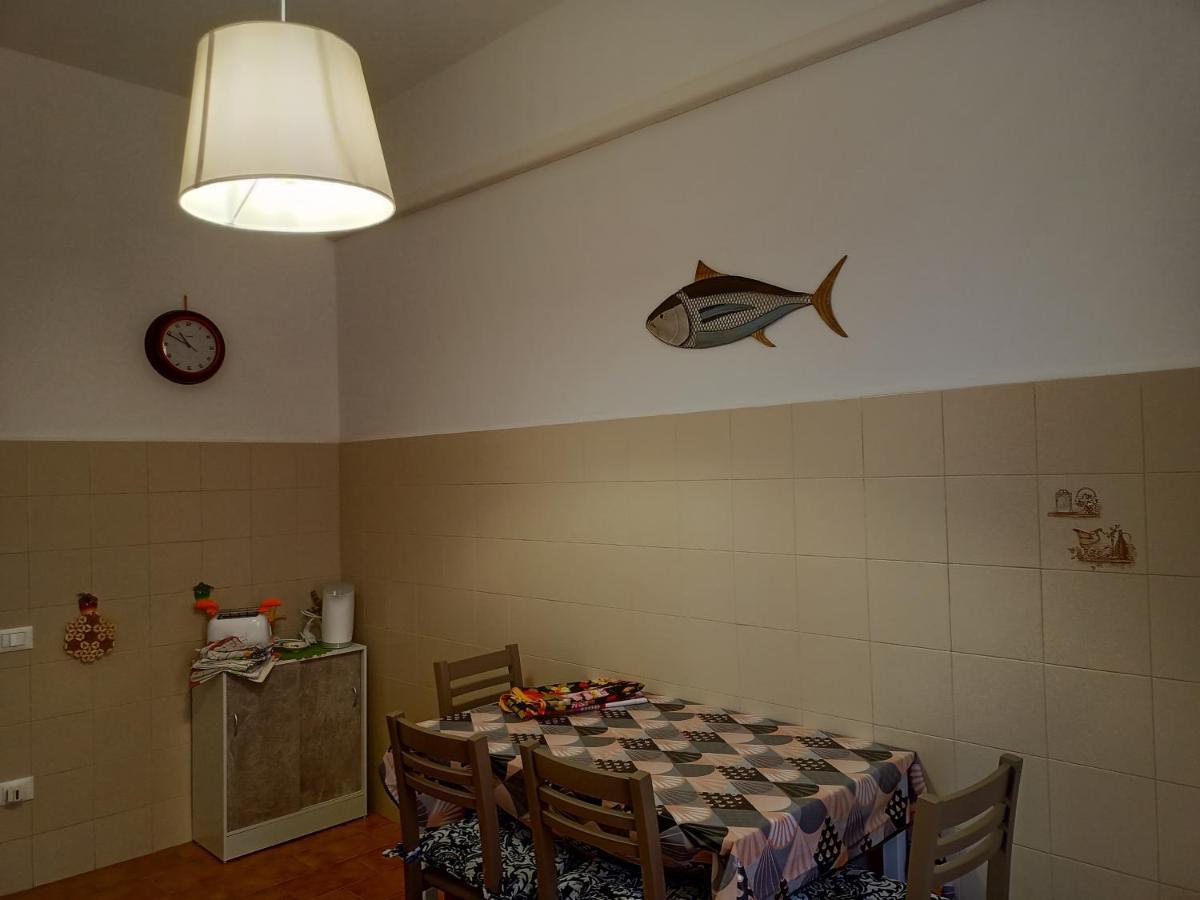 Casa Ilanfra - Appartamenti Gabbiano, Farfalla E Stella Marina Piombino Bagian luar foto