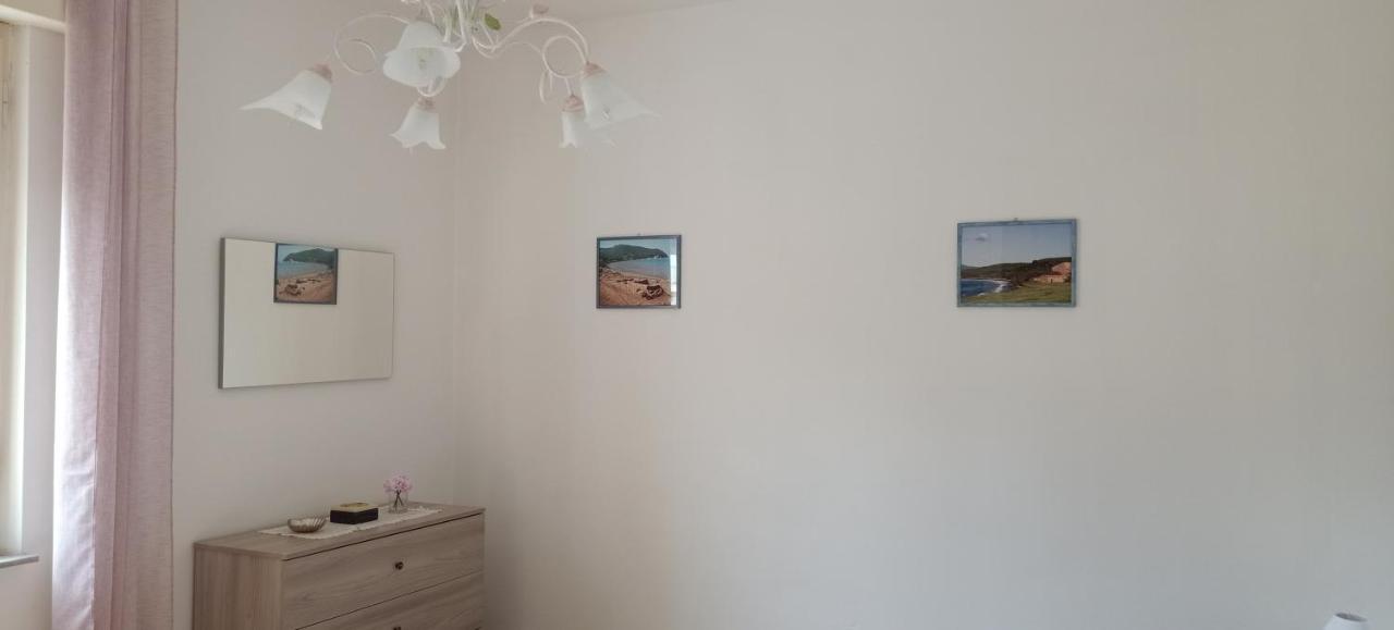 Casa Ilanfra - Appartamenti Gabbiano, Farfalla E Stella Marina Piombino Bagian luar foto