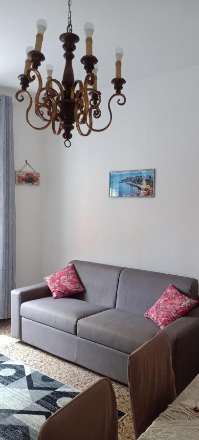 Casa Ilanfra - Appartamenti Gabbiano, Farfalla E Stella Marina Piombino Bagian luar foto