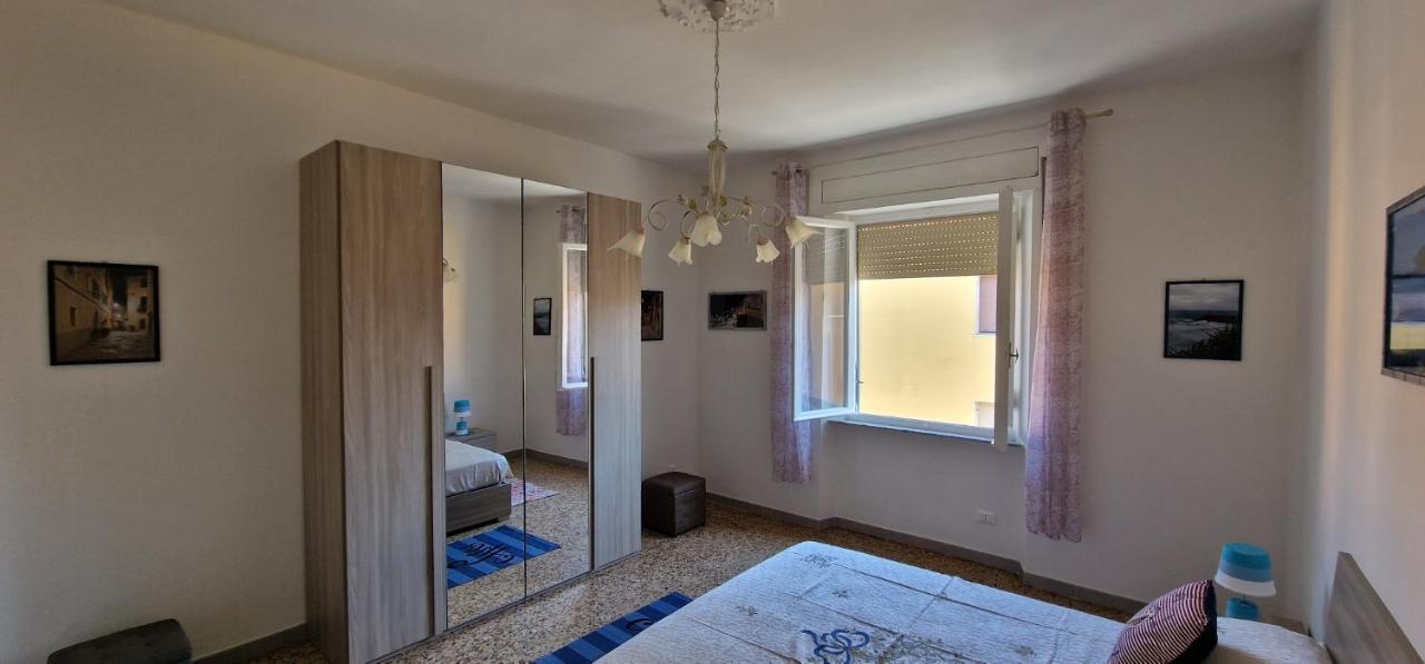 Casa Ilanfra - Appartamenti Gabbiano, Farfalla E Stella Marina Piombino Bagian luar foto