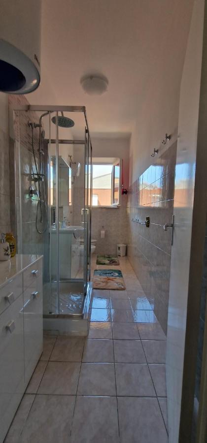 Casa Ilanfra - Appartamenti Gabbiano, Farfalla E Stella Marina Piombino Bagian luar foto